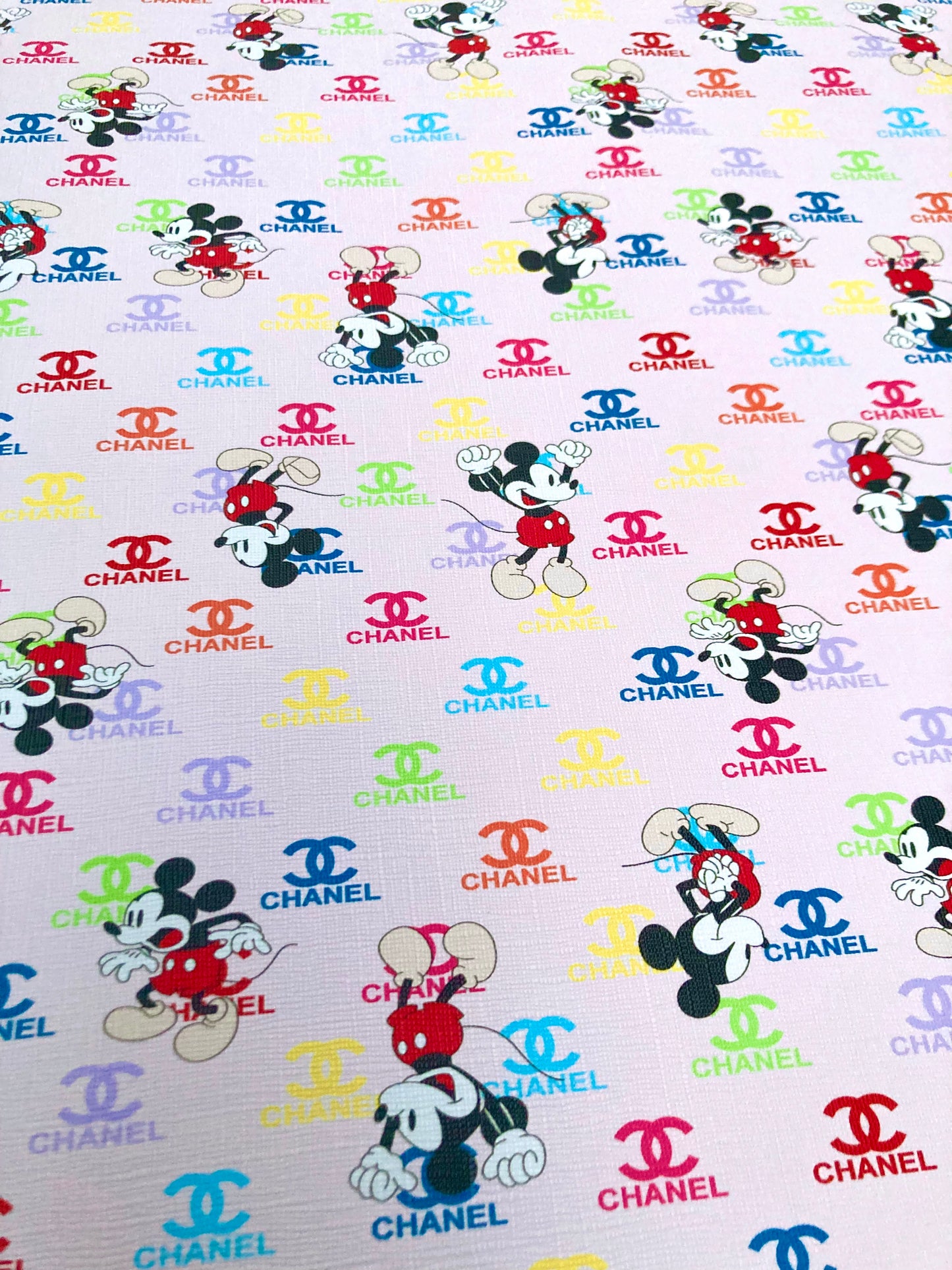 Tissu en cuir et vinyle de dessin animé Mickey Chanel pour l'artisanat personnalisé, le rembourrage de cadeaux