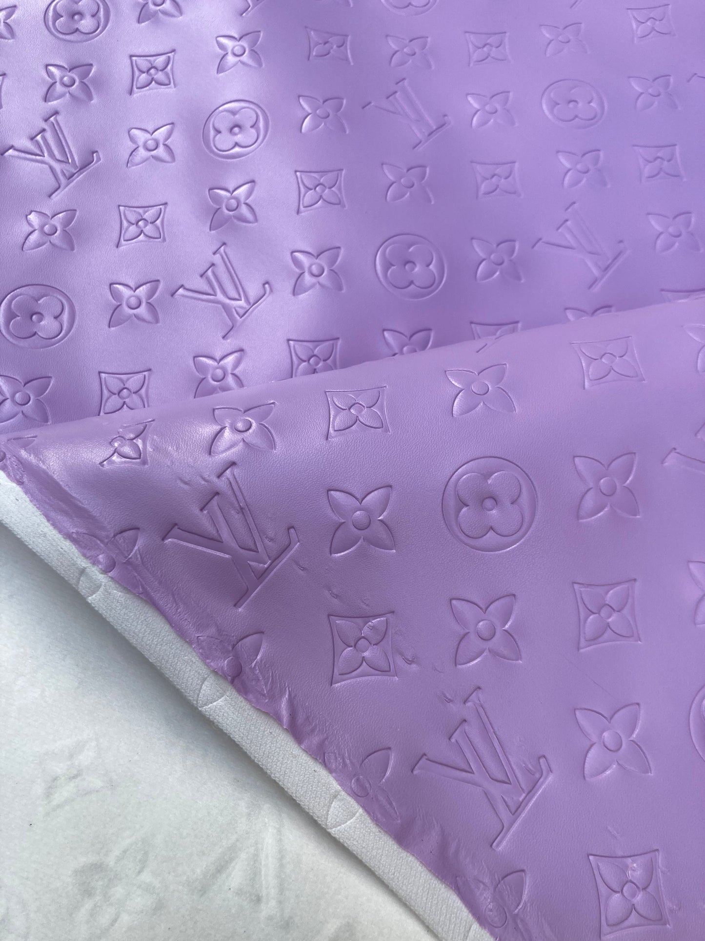 Custom Vinyl Light Purple Lv Embossed Leather Fabric for Sneakers DIY Upholstery