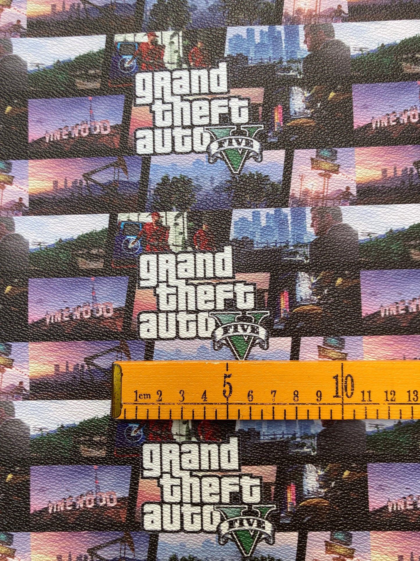 Benutzerdefinierte DIY R-Star GTA5 Spiel Vinyl Leder für Sneakers handgefertigt