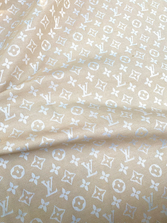 Tissu Louis Vuitton tissé ivoire pour vêtements faits à la main, canapés, meubles d'ameublement