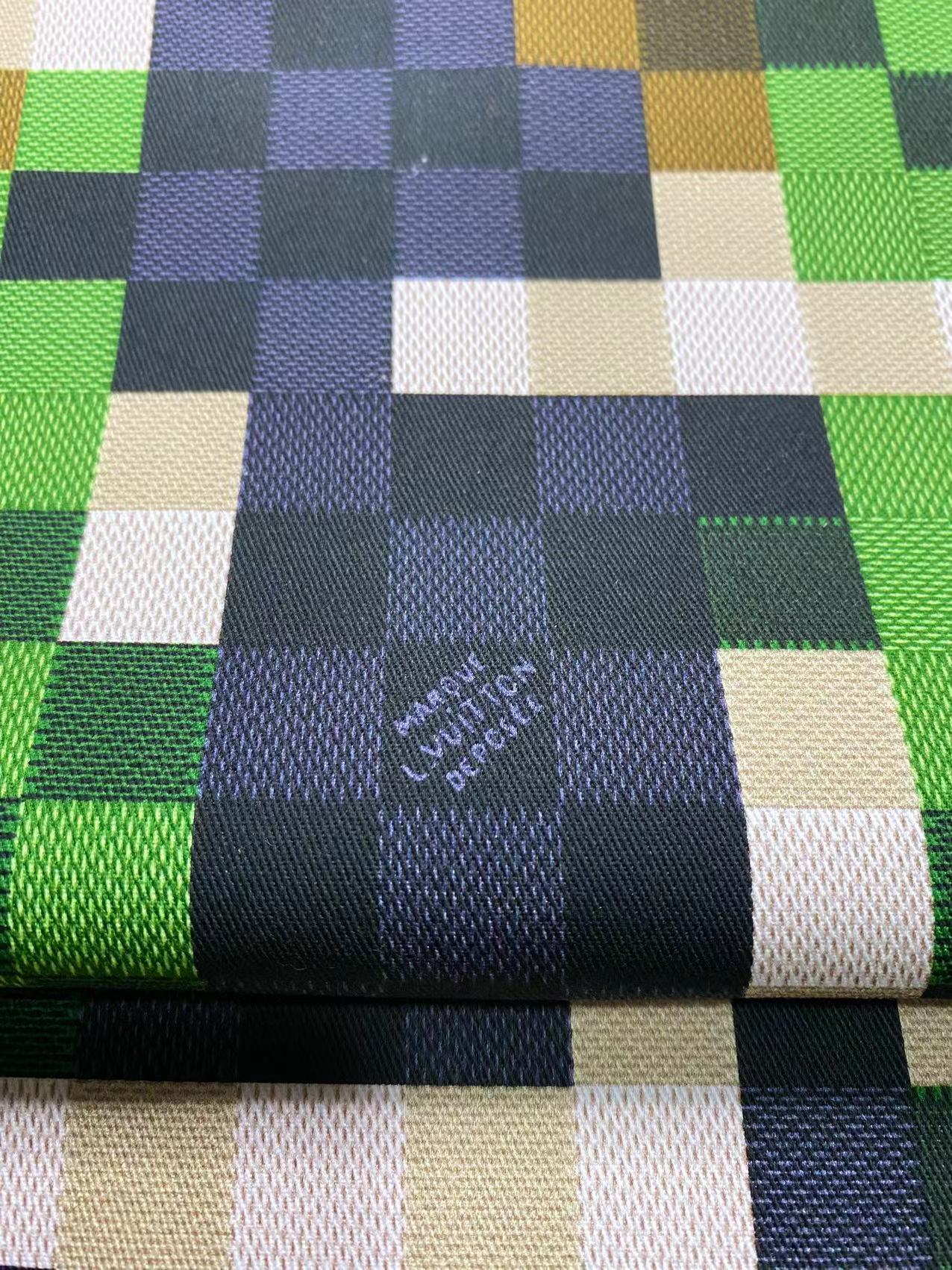 LV Grün Damier Check Louis Vuitton Anzug Baumwollstoff für handgemachte DIY Nähen maßgeschneidert