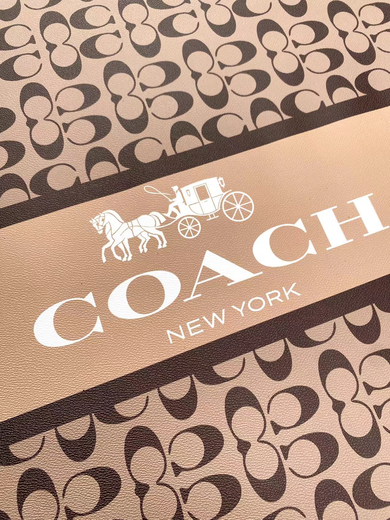 Klassischer Coach-Logo-Leder-Vinylstoff für handgefertigten DIY-Nähstoff