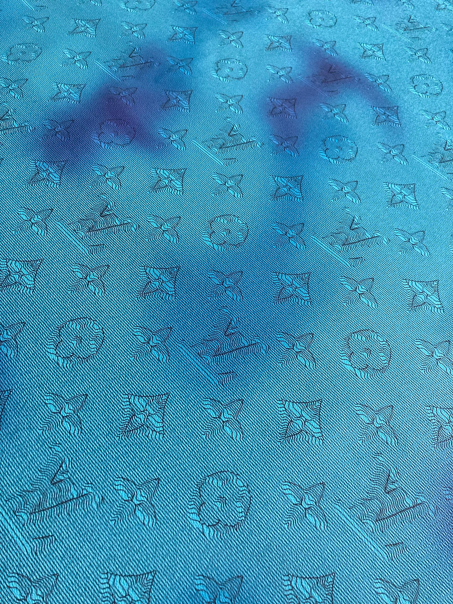 Cuir vinyle camouflage bleu fait main par un designer pour un produit personnalisé à la main