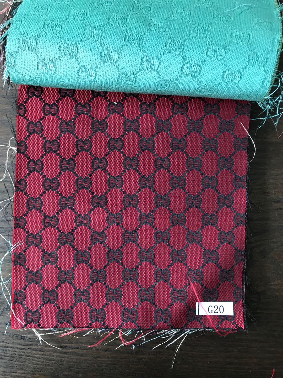 Tissu Jacquard Gucci pour chaussures et masques personnalisés