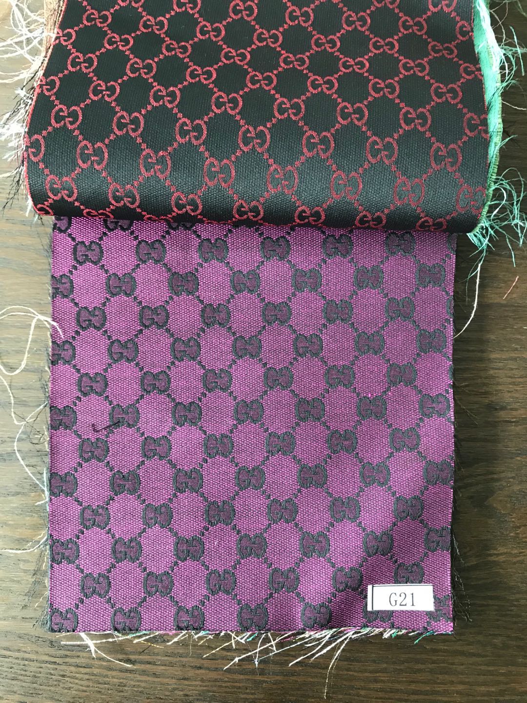 Tissu Jacquard Gucci pour chaussures et masques personnalisés