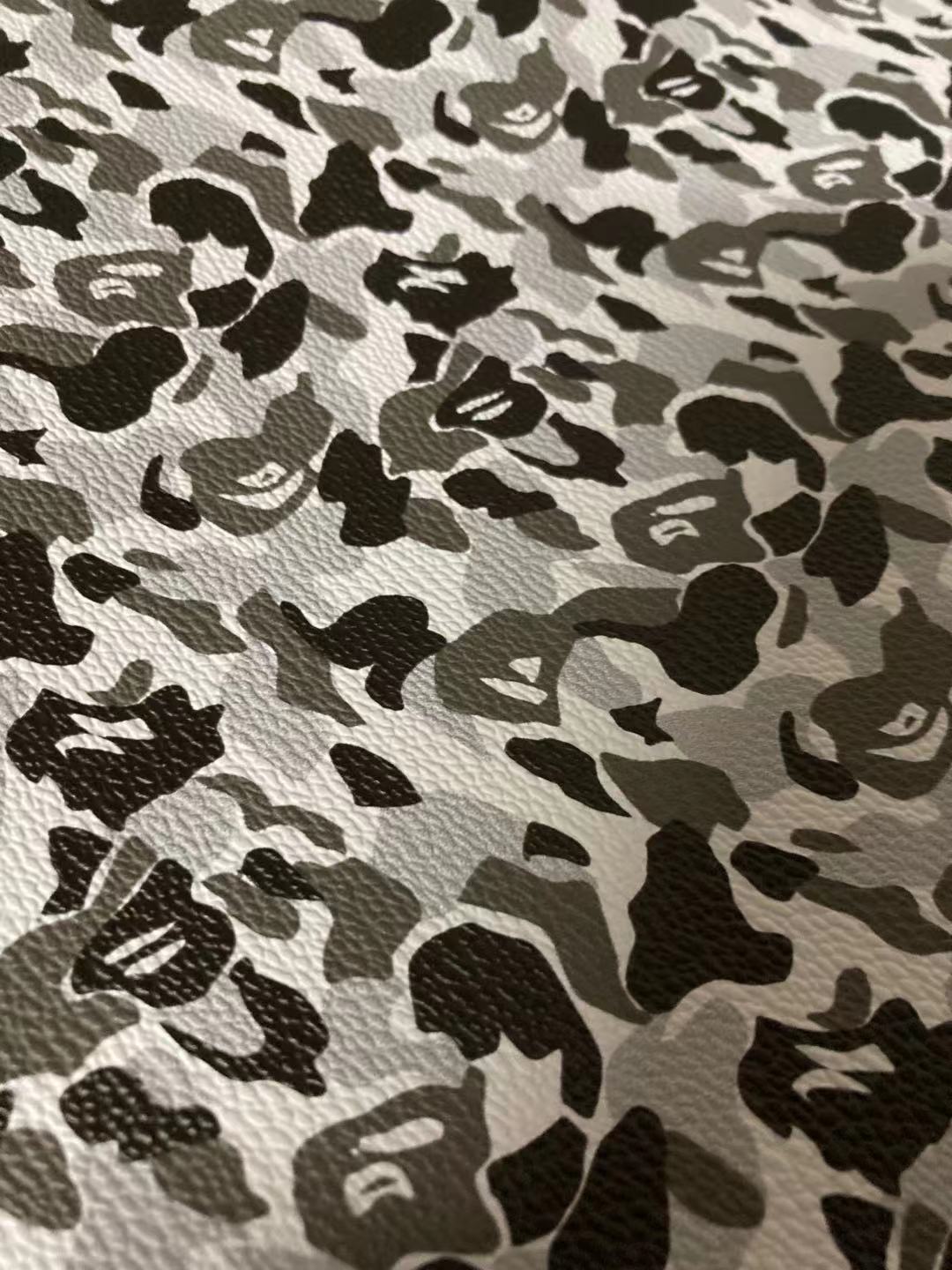 Tissu de créateur en similicuir vinyle Bape noir et blanc pour baskets personnalisées Bape