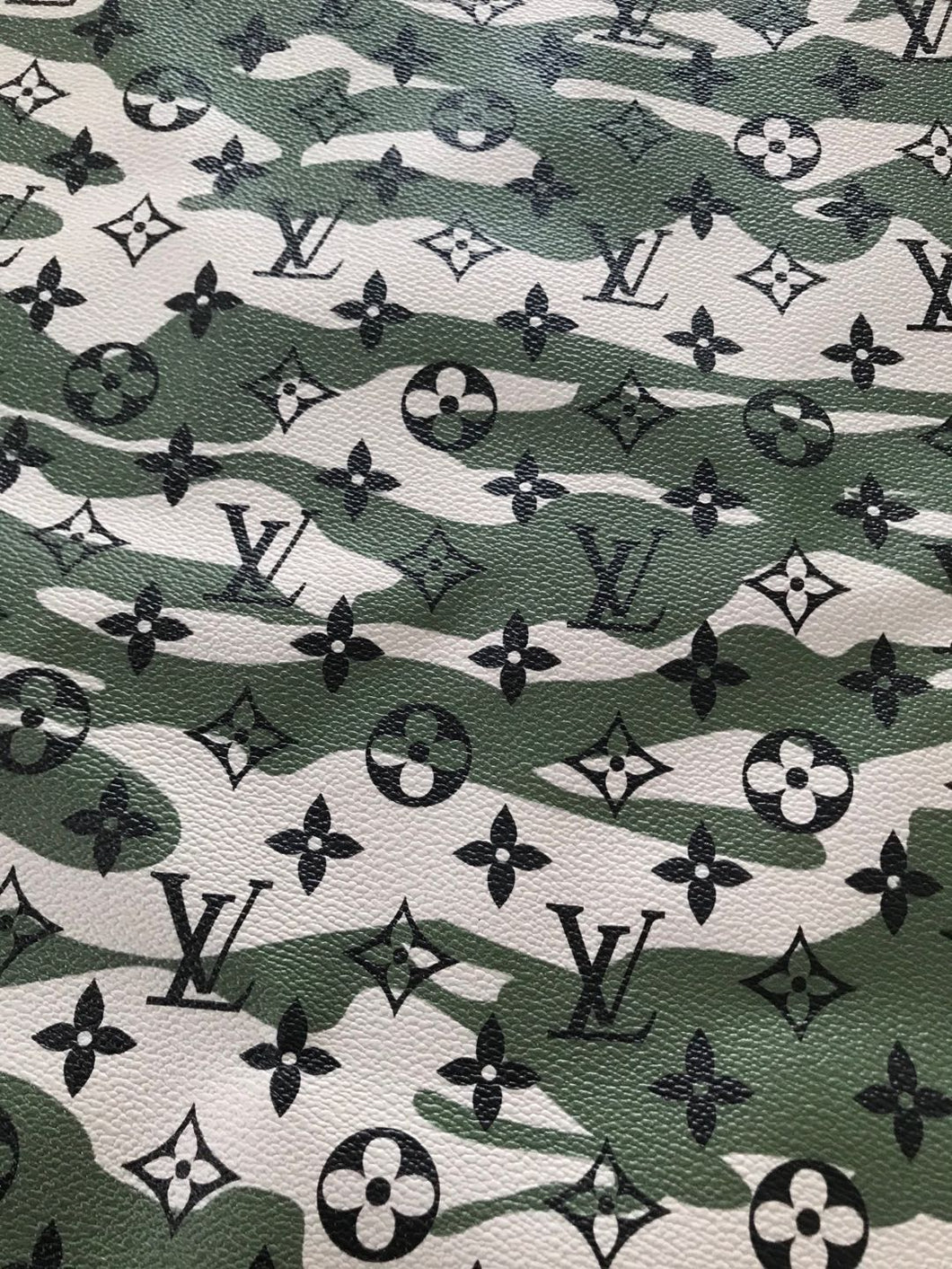 Trending LV Green Camo Leather Fabric for Shoe Custom Bag