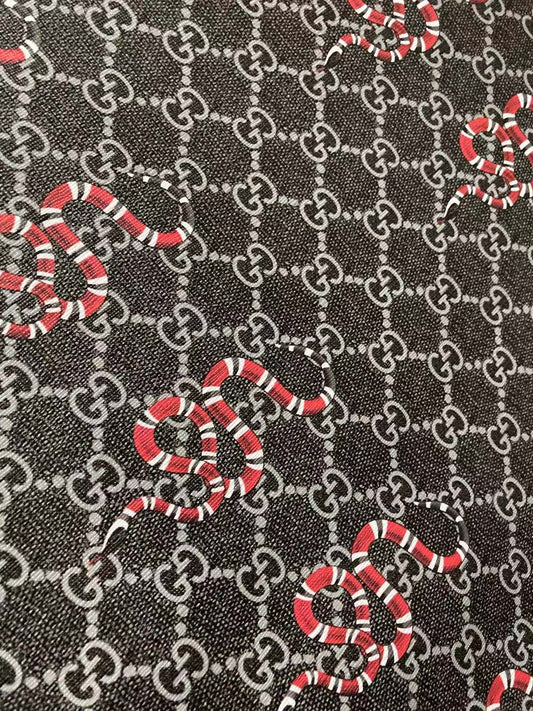 Tissu de créateur en similicuir Gucci à motif serpent noir pour chaussures personnalisées