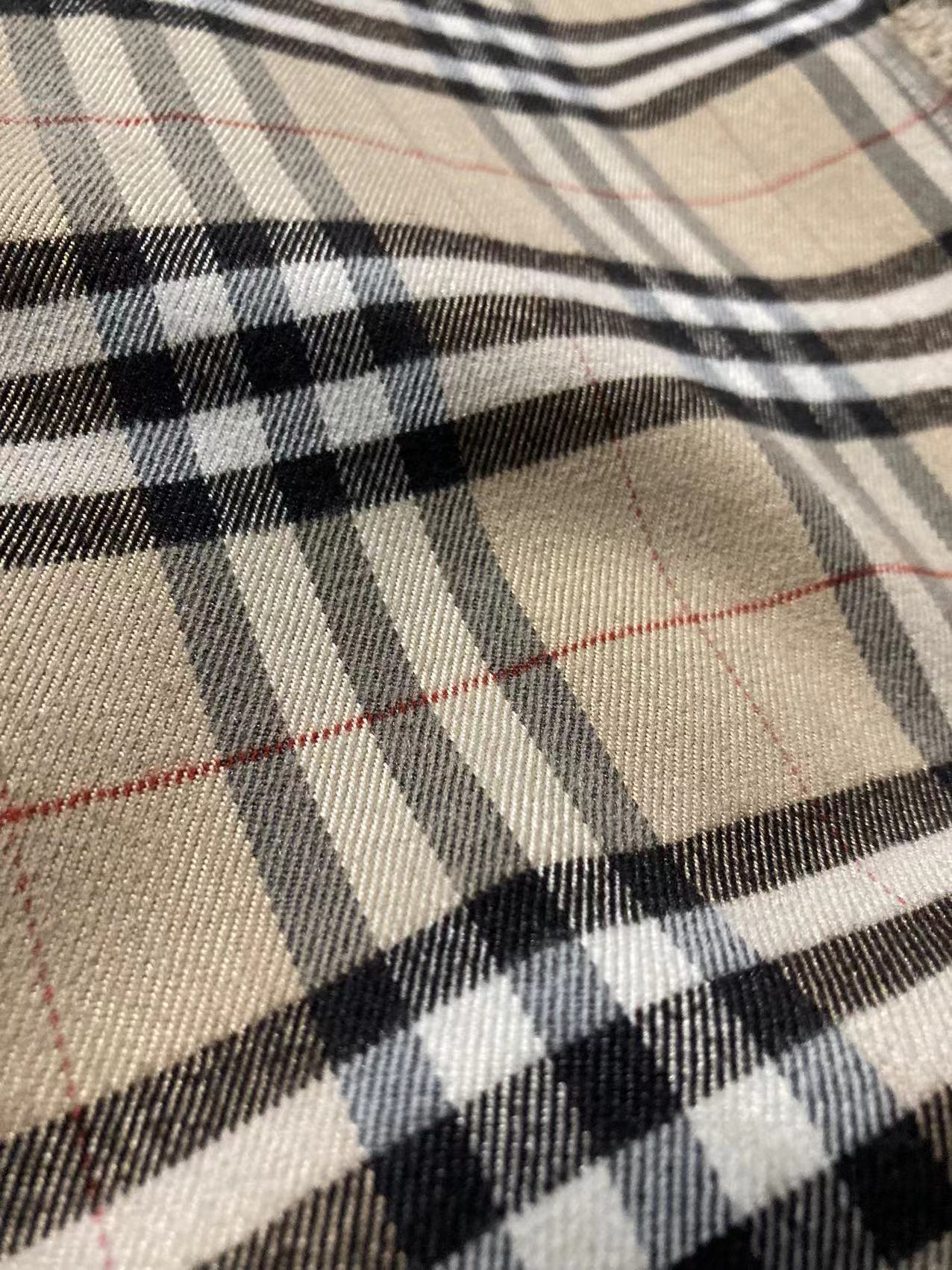 Tissu confortable en coton brossé à carreaux Burberry de haute qualité pour chemise