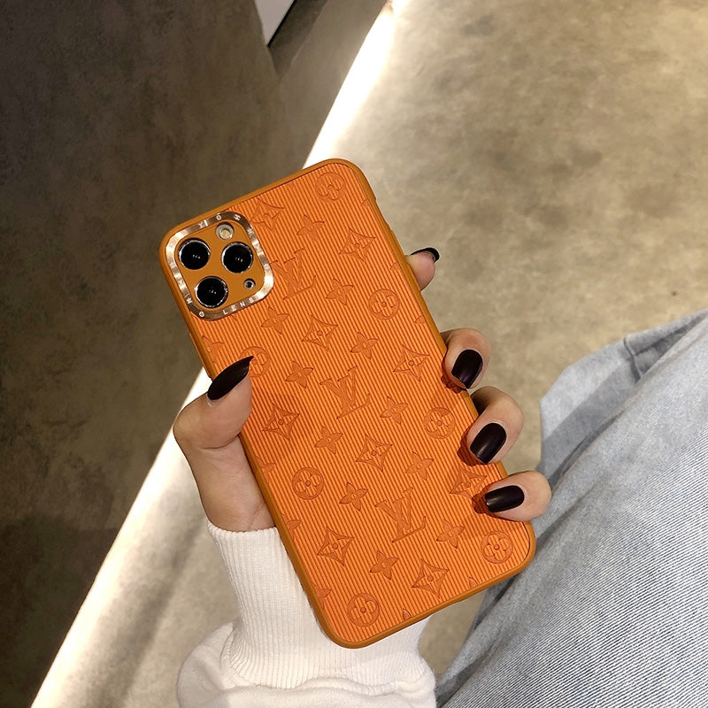 Étuis fantastiques pour iPhone aux couleurs acidulées de LV Leather