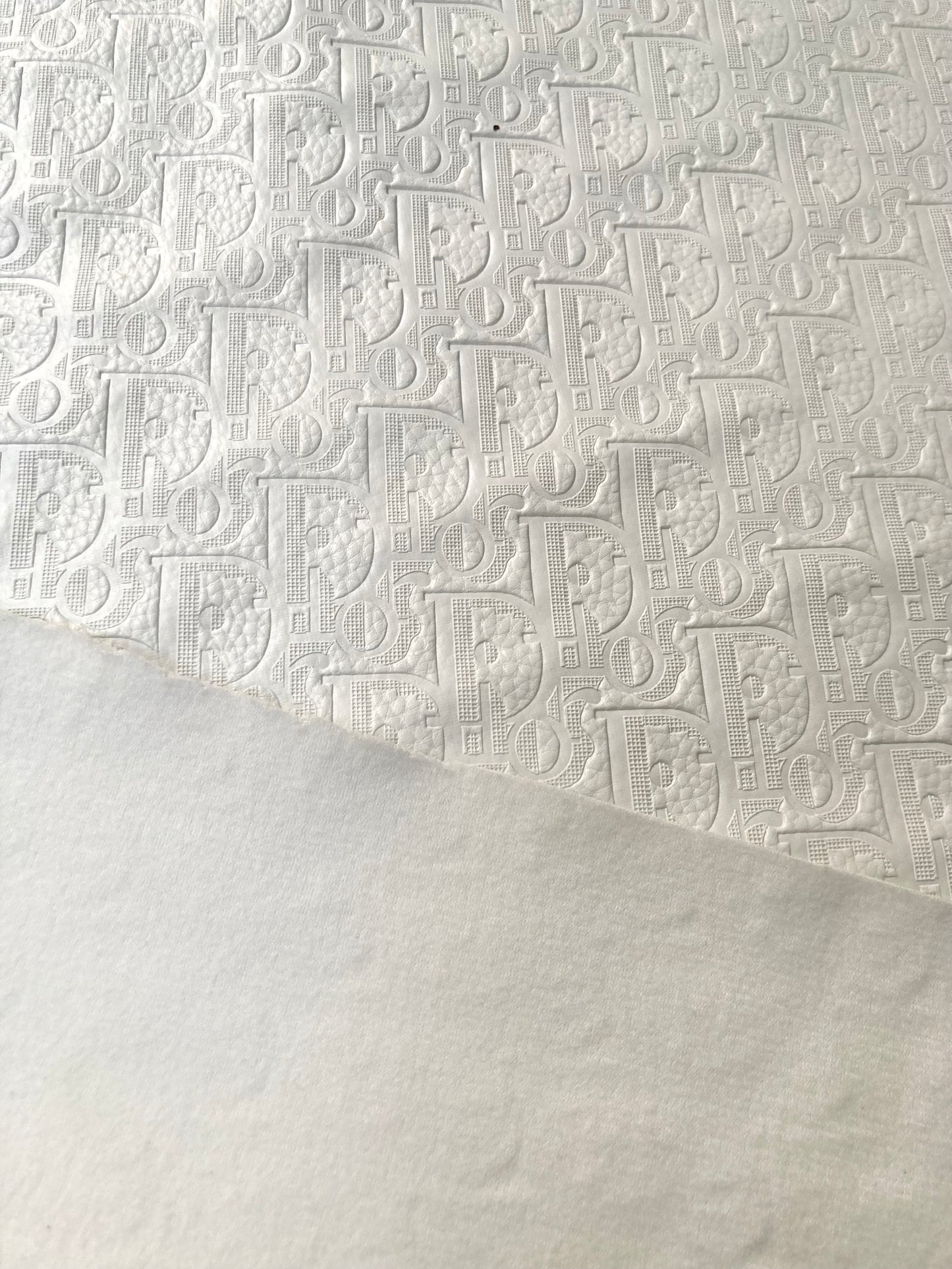 Handmade Leather White Embossed Dior Vinyl Fabric for Custom